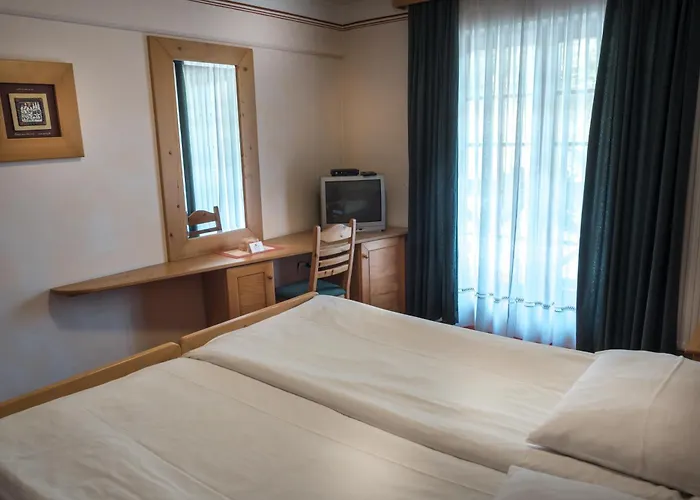 In Restavracija Pod Roglo 3* Zreče