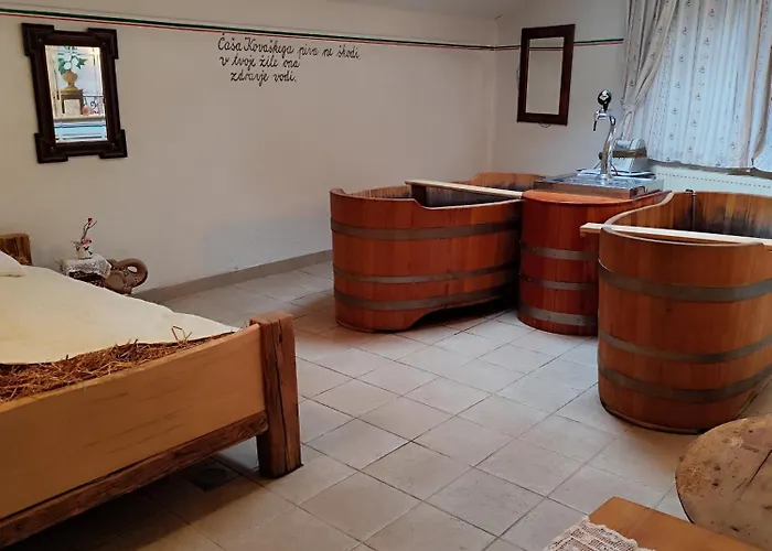 In Restavracija Pod Roglo Hotel Zreče