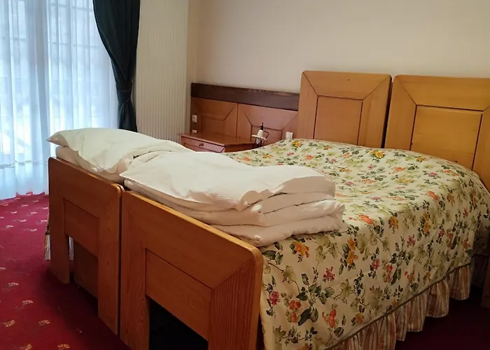 In Restavracija Pod Roglo 3*